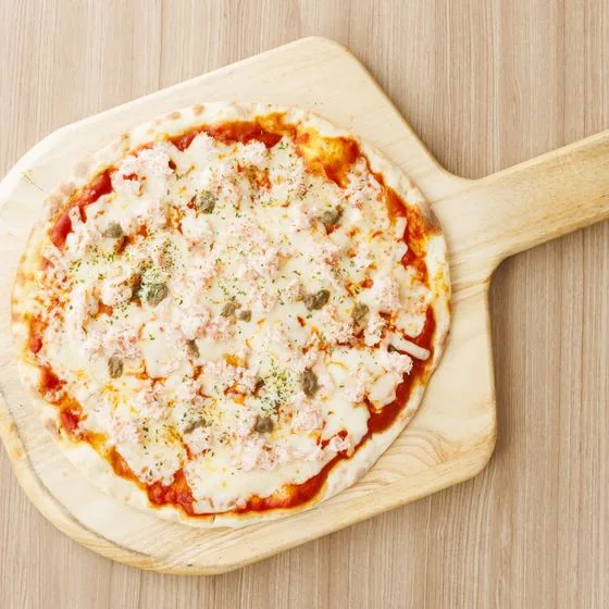 Snow crab pizza